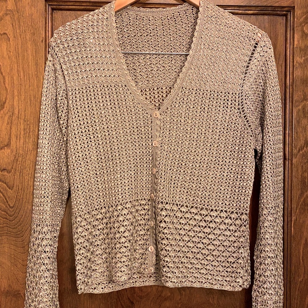 Taupe/grey cardigan in crochet style